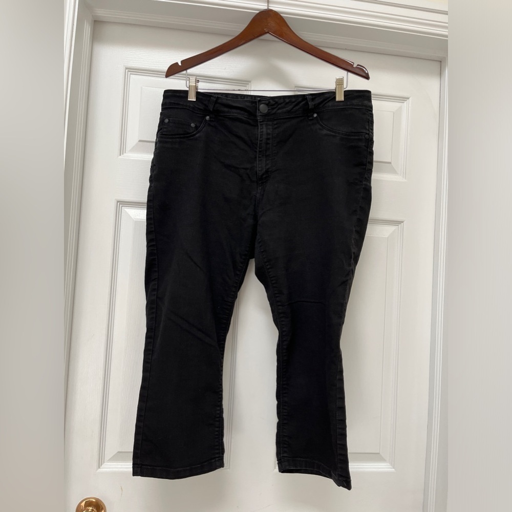 Suko jeans black capris size 14